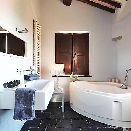 Breathtaking W/jacuzzi Tuscany Montepulciano *