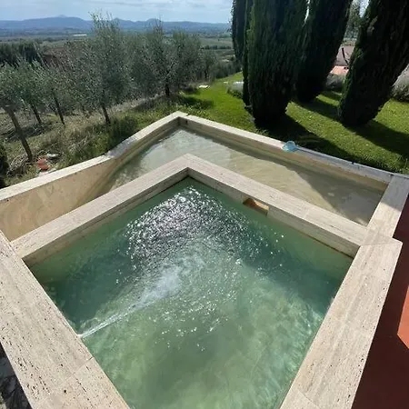 Breathtaking W/jacuzzi Tuscany Montepulciano Villa *